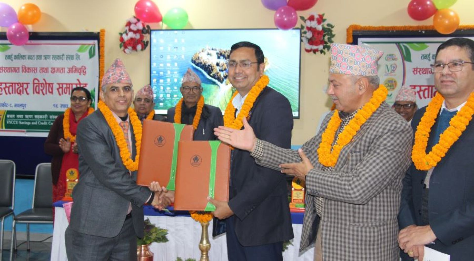 विकू बचतद्वारा सिकाई तथा विकासको थालनी, तनहुँ कालिकालाई व्यवसायिकता विकासमा सहयोग गर्ने